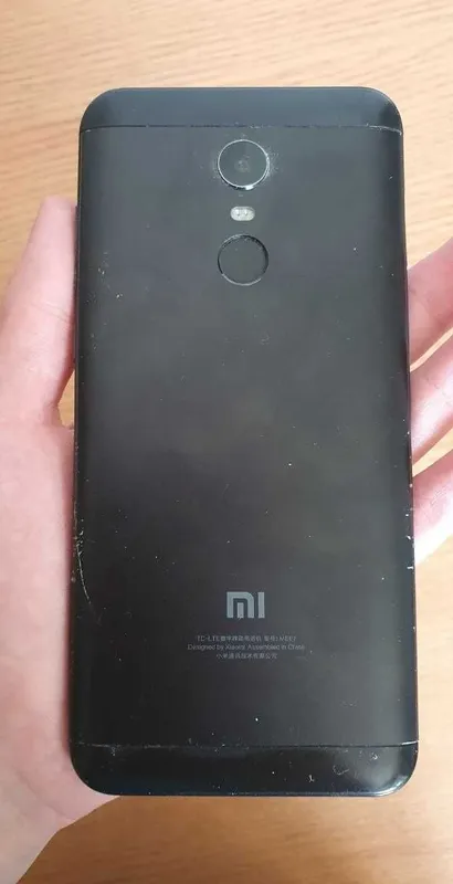 Redmi 5 plus sotaman 2