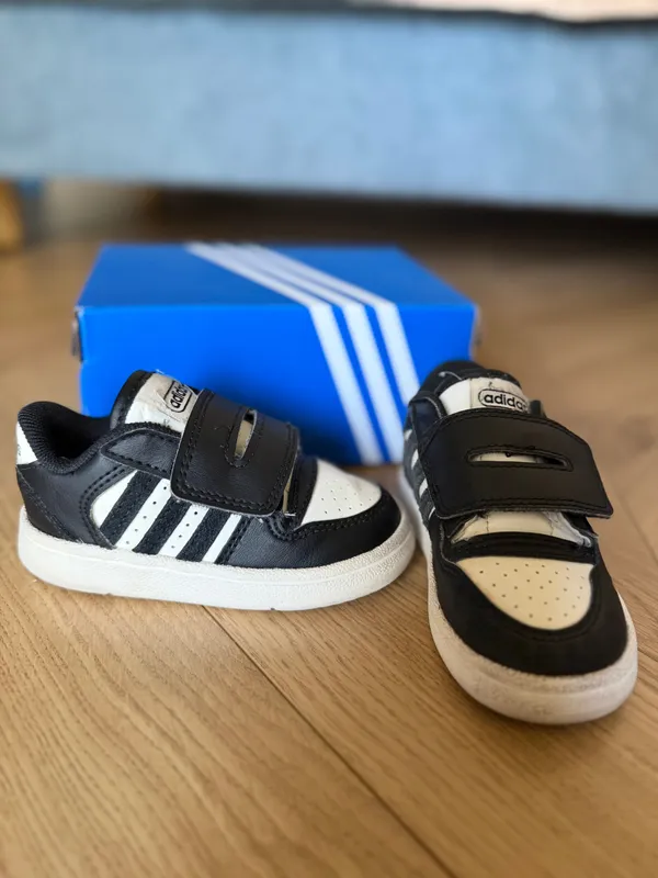Кроссовки adidas оригинал 2 Кроссовки adidas оригинал 2