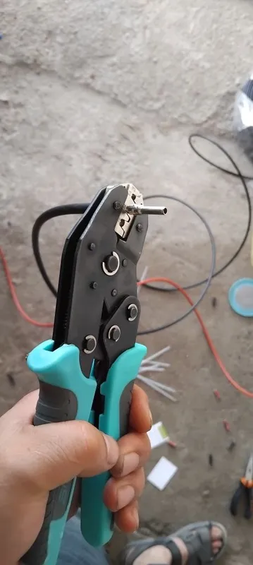Kabel qisish uchun