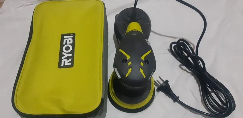Ryobi shlipovka yengi
