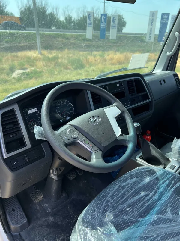 В наличии!!! Цельнометаллический автофургон HYUNDAI EX8 — фото 5