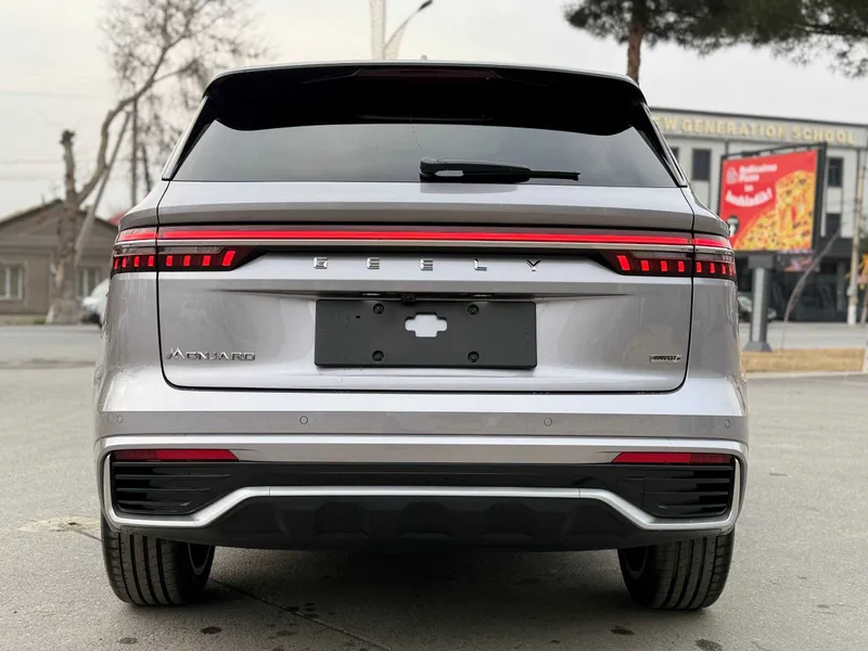 Geely Monjaro 2.0 turbo Geely Ferghana — фото 3