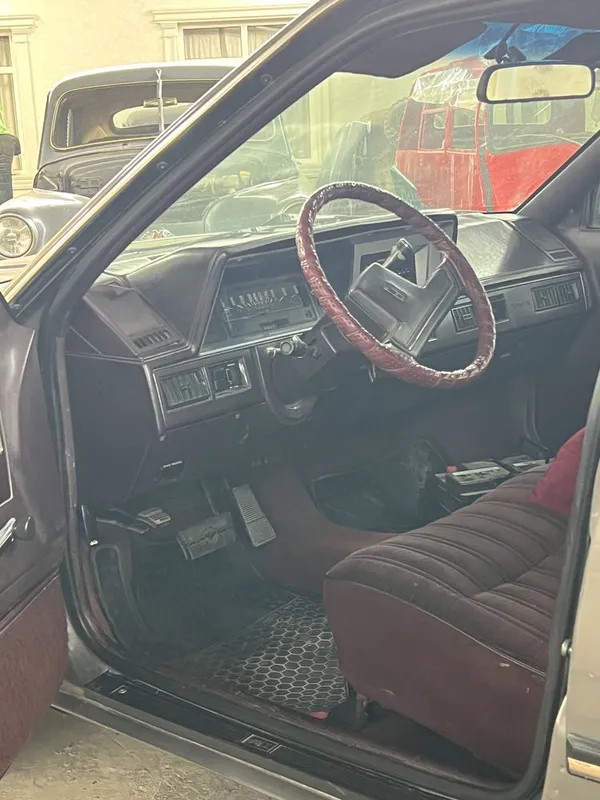 Oldsmobile 1988 год пепельный цвет 4 Oldsmobile 1988 год пепельный цвет 4