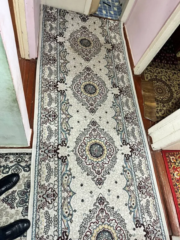 Сотувда гилямлар б/у холати уртача.Химчисткадан хамаси. — фото 3