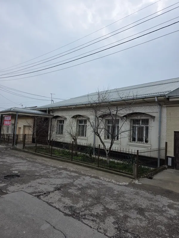 Кибрай мах. Сохибкор 8.4 сотки дом 5 ком канализация есть.