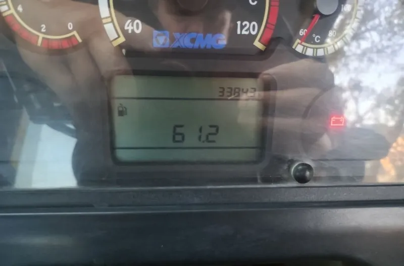 Погрузчик, грузовой автомобиль 3