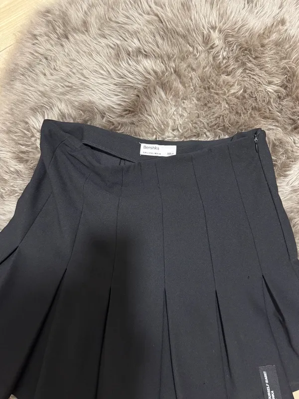 Черная мини-юбка Bershka 4
