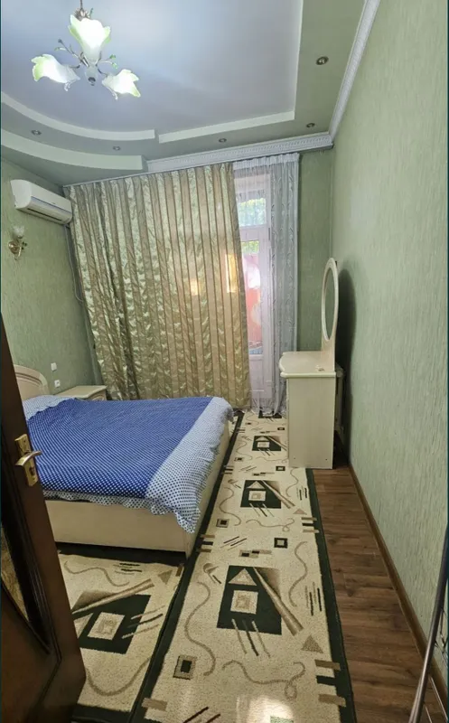 2/2/4 Novomoskovskaya mebel va texnika bilan 2