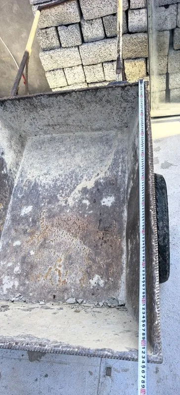 Arava sotiladi chirigan joylari yoq holati yaxwi hodi yengil 3 Arava sotiladi chirigan joylari yoq holati yaxwi hodi yengil 3