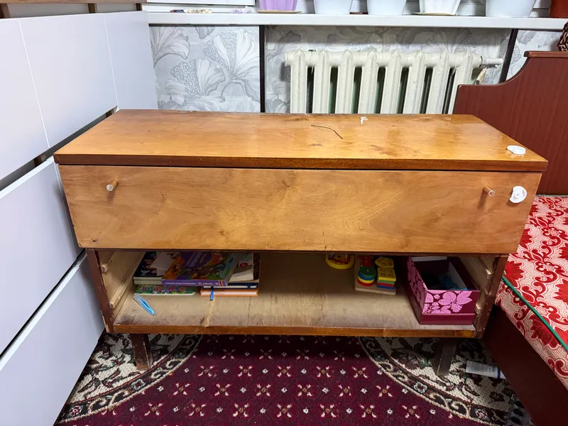 Spalniy Krovat Tumbochka 3 Spalniy Krovat Tumbochka 3
