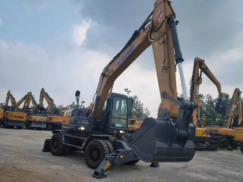 XCMG XE210WD — это более мощный и тяжелый колесный экскаватор 1 куб — фото 6
