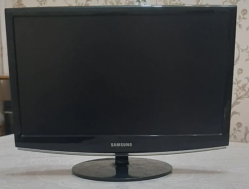 Монитор Samsung SyncMaster