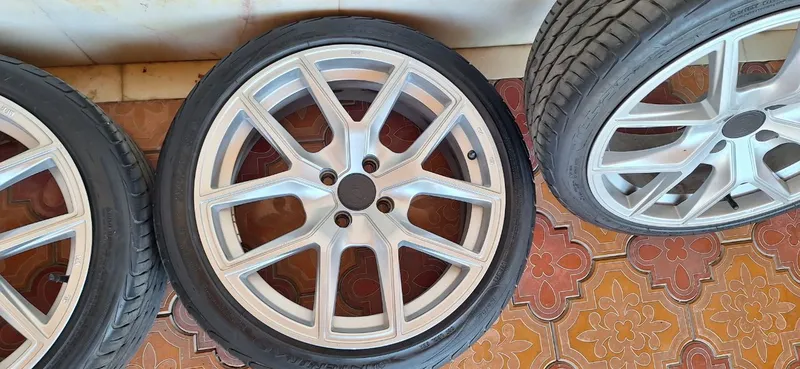 Диска балон 205/45/R17 3 Диска балон 205/45/R17 3