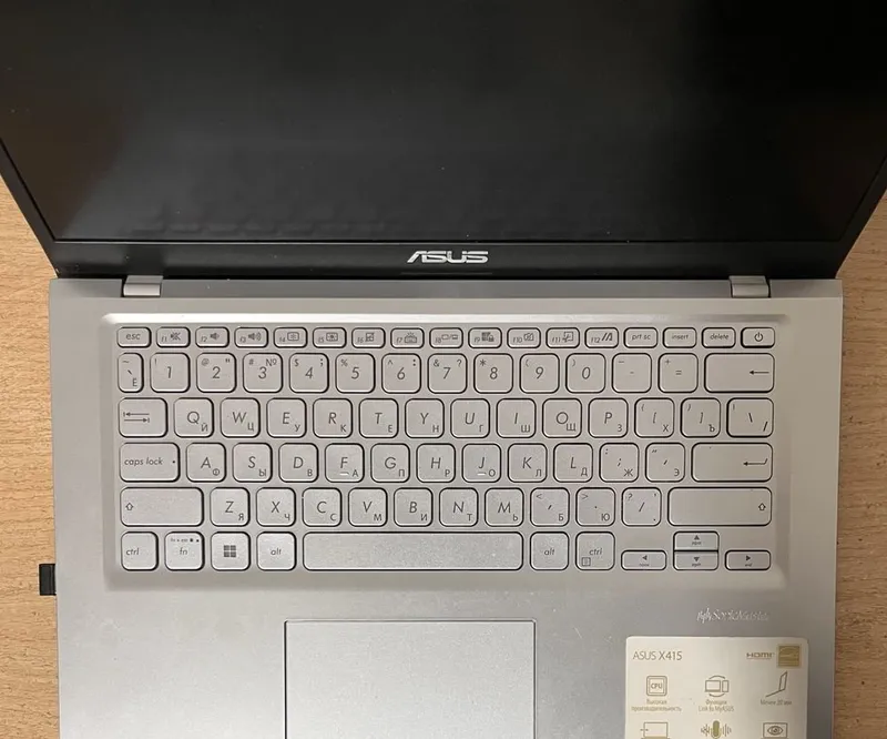 Asus Vivobook sotiladi! 4 Asus Vivobook sotiladi! 4