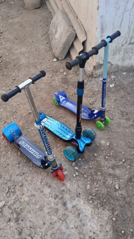 Bolalar samokatlari 4 dona. 1 Bolalar samokatlari 4 dona. 1