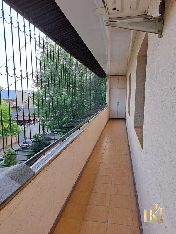 Kosmonavtlar metrosi yonida ta’mirli, keng 4 xonali kvartira sotiladi 3 Kosmonavtlar metrosi yonida ta’mirli, keng 4 xonali kvartira sotiladi 3