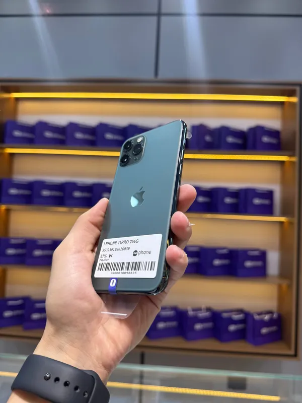 iPhone 11 PRO 3 iPhone 11 PRO 3