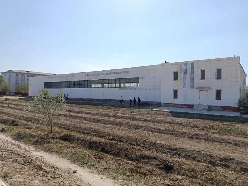 sotiladi: 5000 m² (50 sotix) tayyor noturar bino va yer
