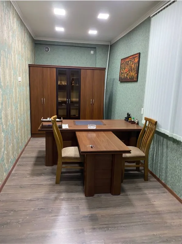 Офис в БЦ метро Ойбек с Мебелью 2Комн