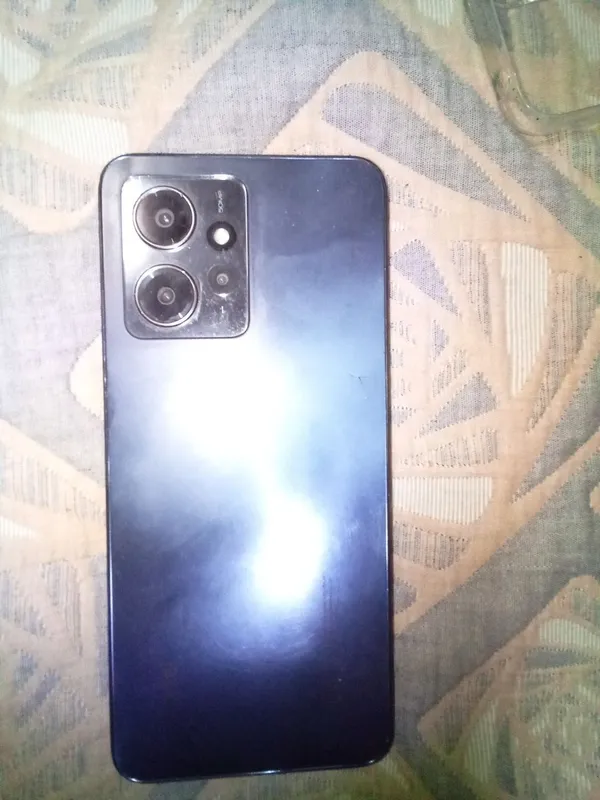 Redmi Note 12 128 ГБ, разбит 3