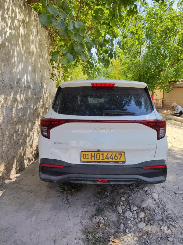 Kia Carens 1 позиция 2025 года 6