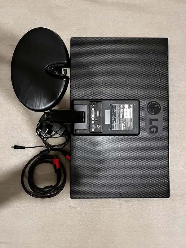 Монитор LG. 2
