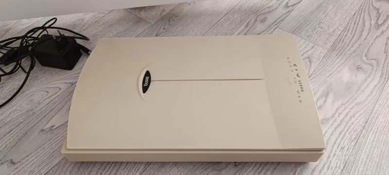 Сканер BENQ s2w 3300u Сканер BENQ s2w 3300u