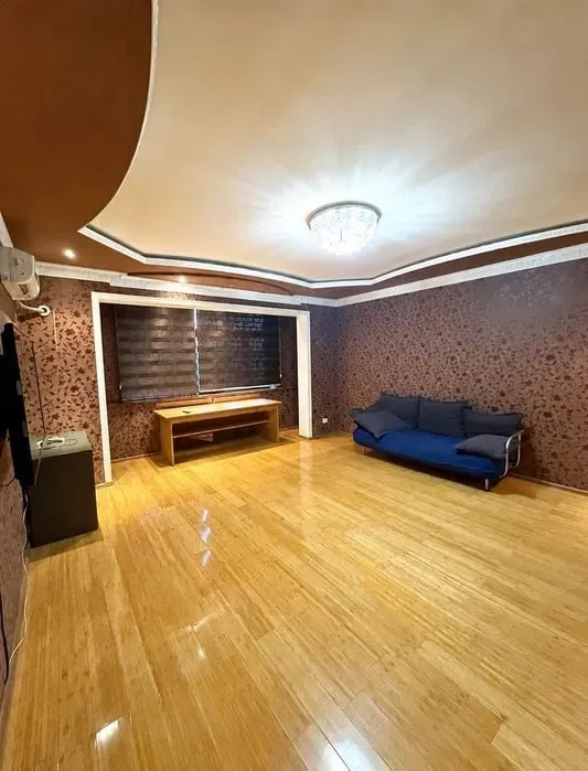 2-комн. квартира, 65 м², 8/9 этаж, Мирабадский район (Фидокор), метро Айбек — фото 1