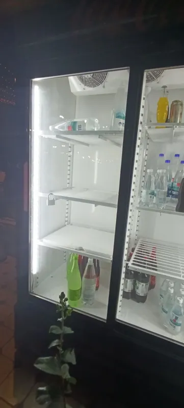 xaladilnik sotiladi srochnaaaa 6