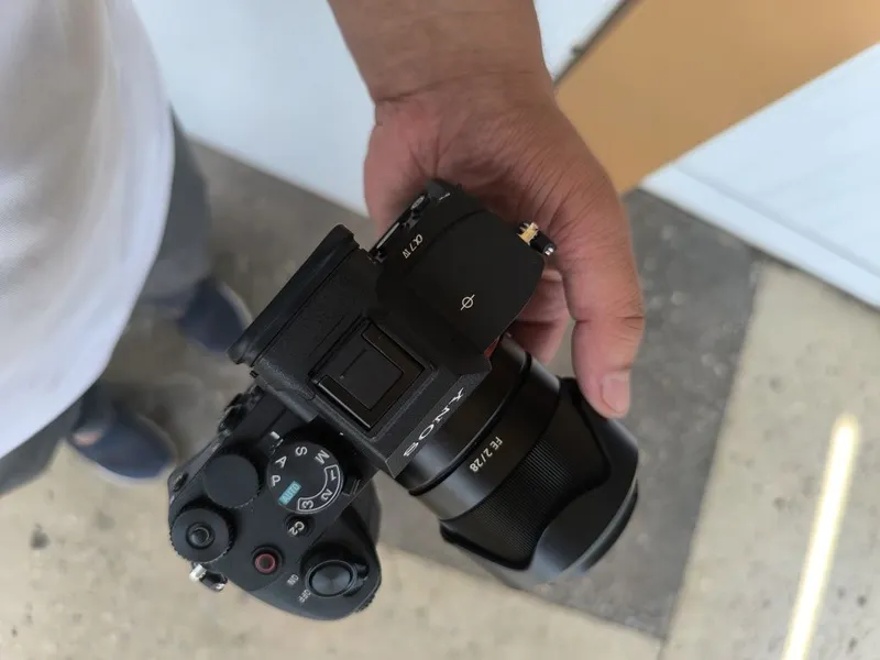 Sony alfa 4 sotiladi 2