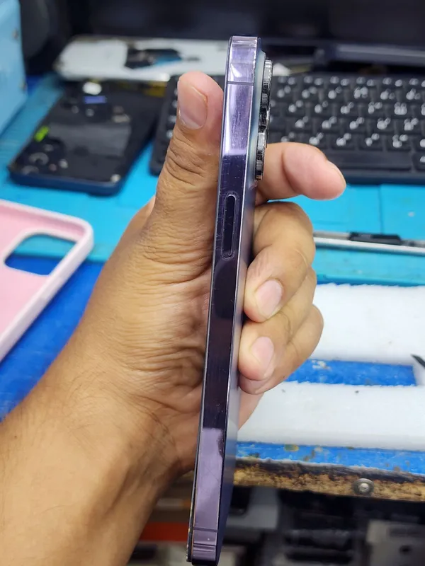 Продаётся iPhone 14 Pro Max iCloud 4 Продаётся iPhone 14 Pro Max iCloud 4