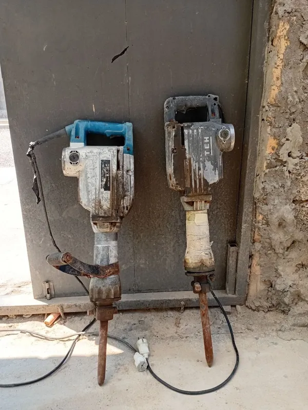 Adboynik 2 xil remont talabi bor va tayyor ishlaydigan rabichisi bor 3