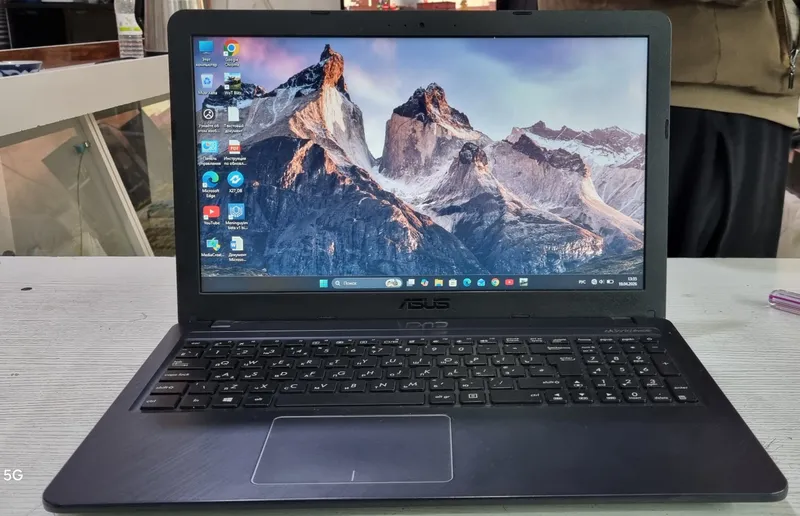 ASUS Sonicmaster X543M