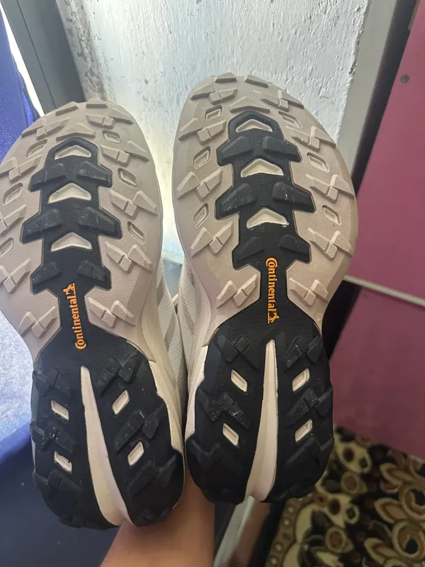 Adidas krasofka arginal 1450000–122$ 5