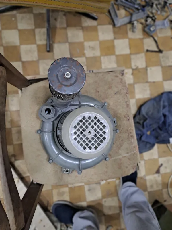 Продаётся советский газовый насос. 3