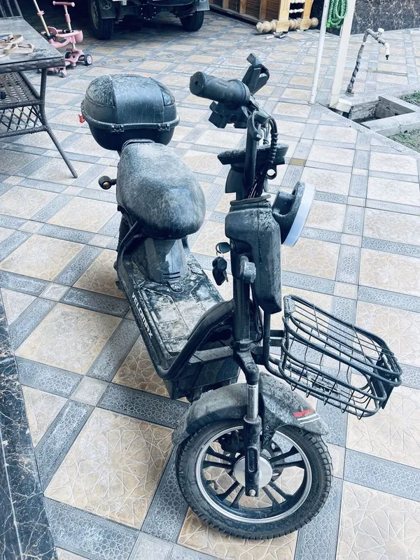 скутер Velomax 12w 2 скутер Velomax 12w 2
