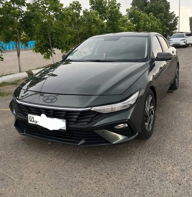 Продаю срочно хундай элантра ресталинг 2023 год. Тоза чистая. В брони. 1 Продаю срочно хундай элантра ресталинг 2023 год. Тоза чистая. В брони. 1
