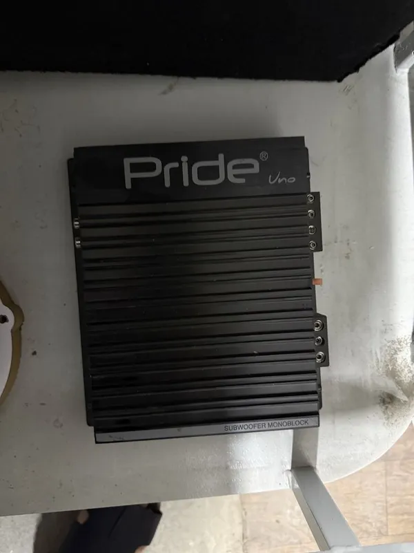 Комплект Pride сотилади 4