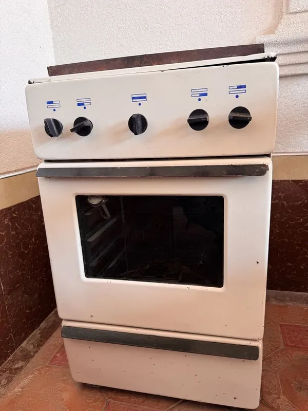 Продаю газ плиту — фото 1