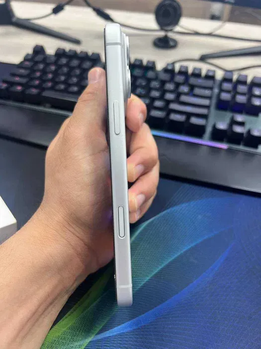 Iphone 17 pro max Sim + E-sim 5 Iphone 17 pro max Sim + E-sim 5