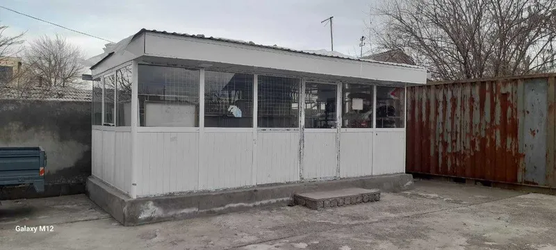 Кўчма дўкон сотилади