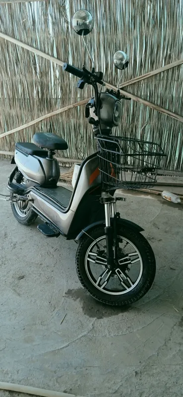 Скутер Wasat Motors 3 Скутер Wasat Motors 3