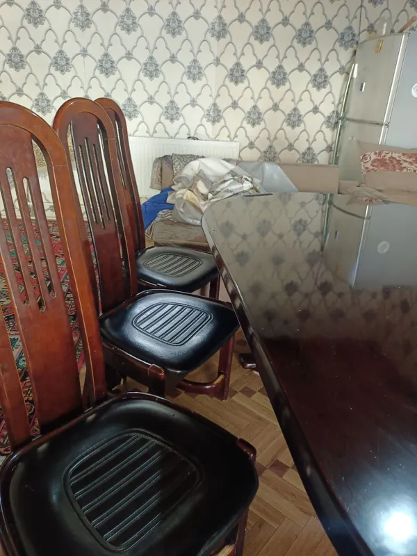 Стол 1 та стул 8та малайзияники