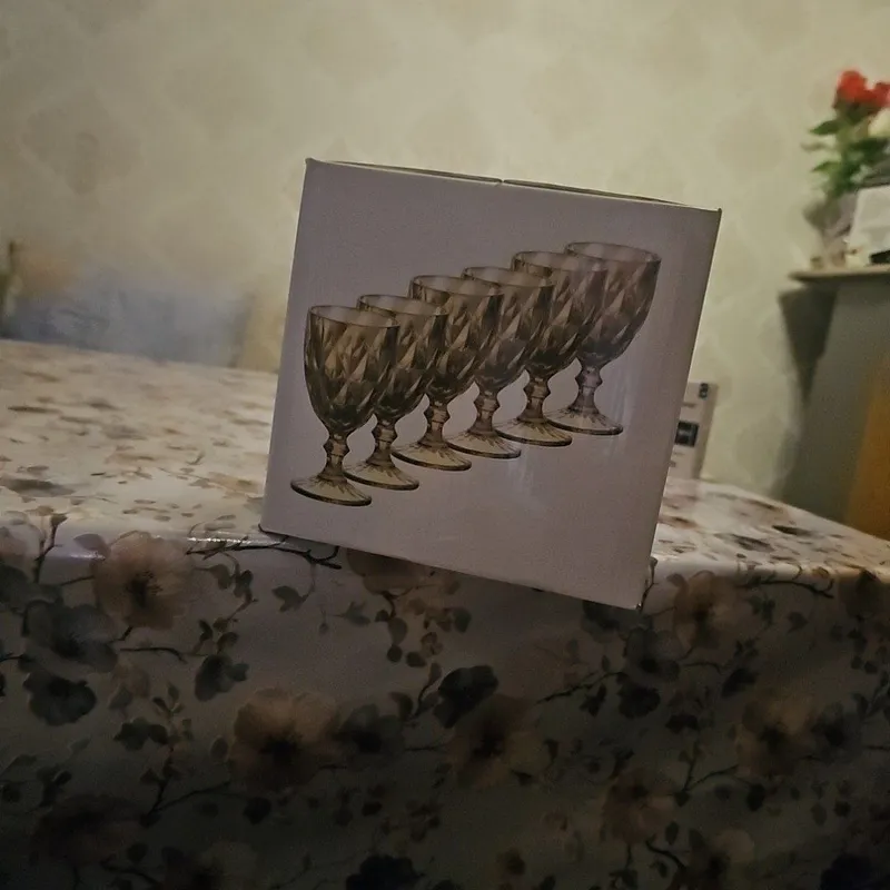 Xrustall fujerlar naborlari sotiladi