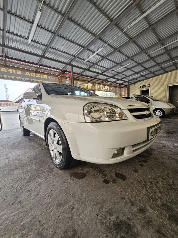 Lasetti 1.8 2012 vikup bor