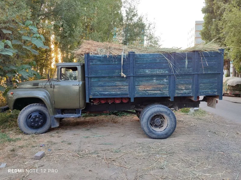 Zil 130 sotiladi yaxshi xolatda 3