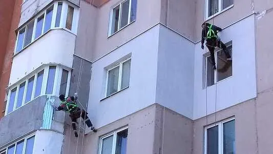 Альпинисты высотные работы мойка стекол ветрожей Утепление стен.
