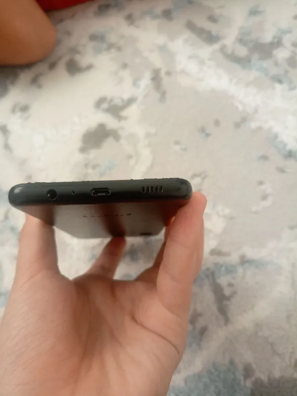 XOTIRA 32 GB  GARANT YOQ