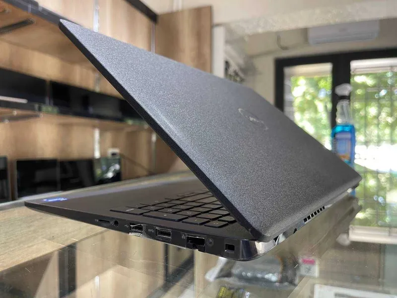 DELL Latitude intel Core Core i5-1135G7 озу8гб 256ssd 3 DELL Latitude intel Core Core i5-1135G7 озу8гб 256ssd 3