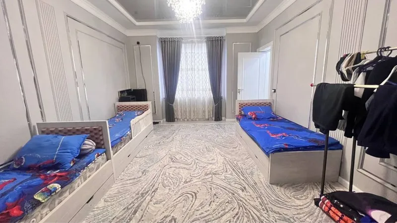 Xovli, 3 etajli, 6 xona 6